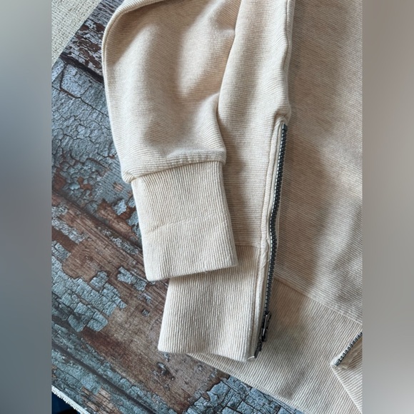 Cream Women's Sweater - Picture 4 of 6